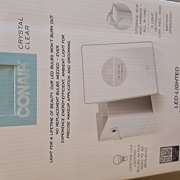 Conair - Crystal Clear LED Makeup Storage Mirror Case - Picture 9 of 10